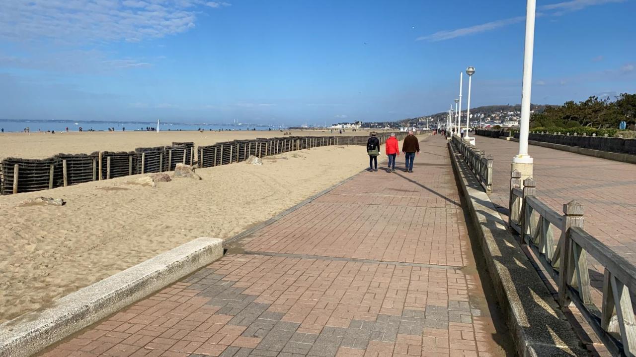 Magnifique Appart Standing Face Mer Centre A Pied Apartment Deauville Bagian luar foto